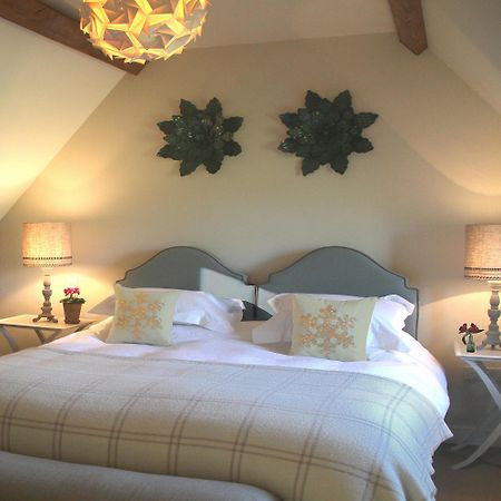 The Swan Inn Swinbrook Burford Zewnętrze zdjęcie